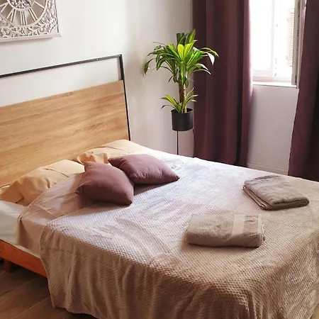 Apartment : Beau En Plein Centre *